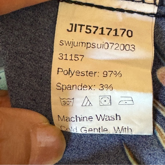 SHEIN. Tropical Printed Jumpsuit. Blue background. Adjustable straps. Si… - Picture 7 of 10